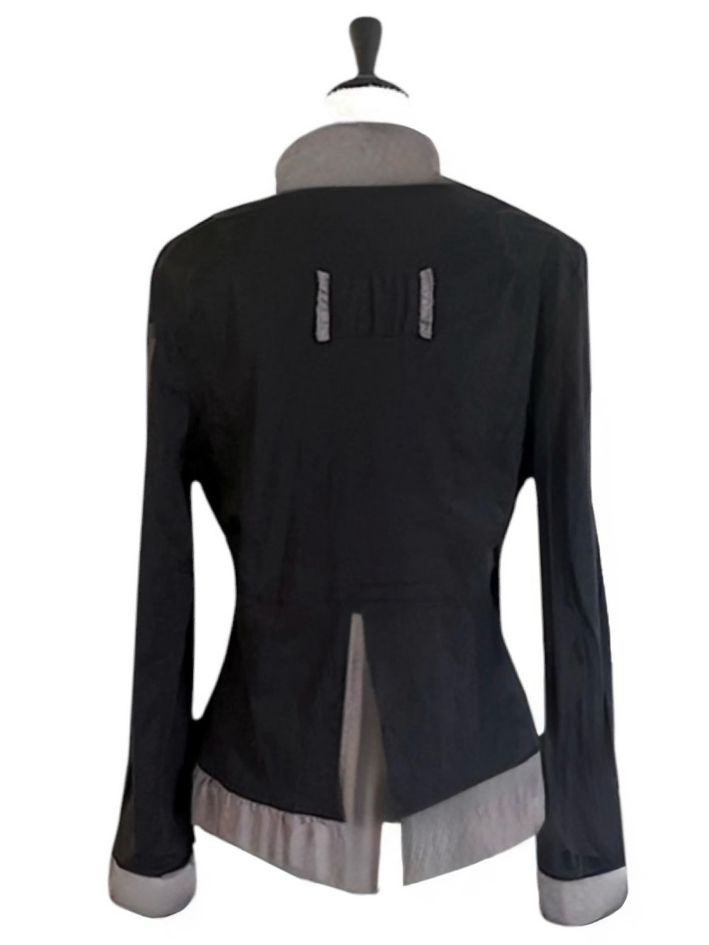 Hebbeding Dutch Design Ruffle Jacket - Picture 2 of 4